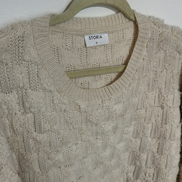 Storia Crop Sweater - Picture 2 of 3